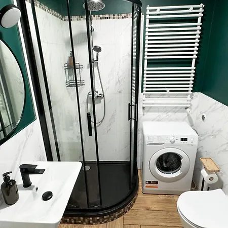With Balcony - Free Parking Appartement *